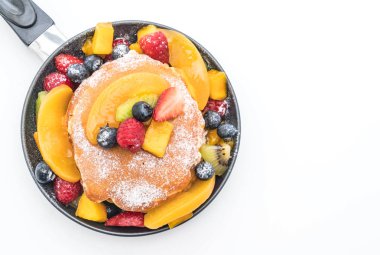 mix meyve (çilek, böğürtlen, ahududu, m gözleme