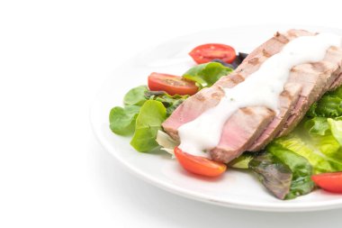 Tuna biftek salatası ile