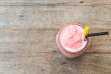 çilek güler yüzlü kavanoz 