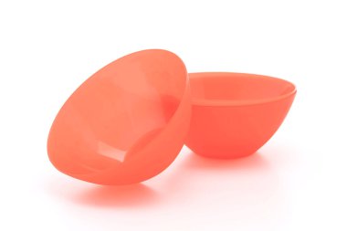 kırmızı plastik kase