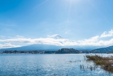Dağ Fuji San Kawaguchiko Gölü.
