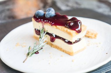 yaban mersini peynirli kek