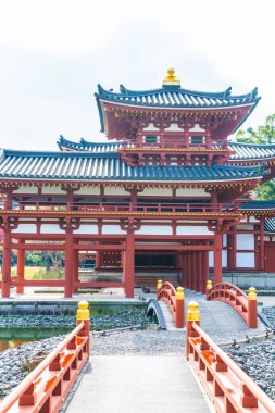 Güzel mimari Byodo içinde Kyoto tapınakta.