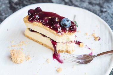 yaban mersini peynirli kek