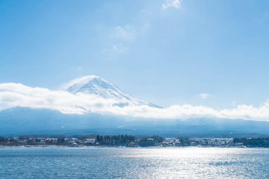 Dağ Fuji San Kawaguchiko Gölü.