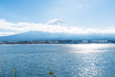 Dağ Fuji San Kawaguchiko Gölü.