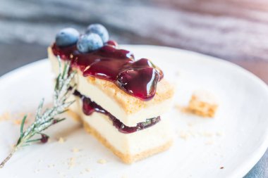 yaban mersini peynirli kek