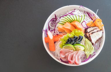 Karışık sashimi seti