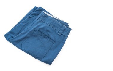 beyaz üzerine kısa pantolon