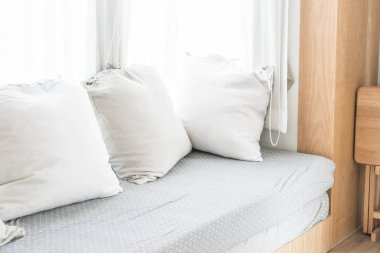 kanepe iç dekorasyon güzel yastık 