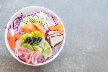 Karışık sashimi seti