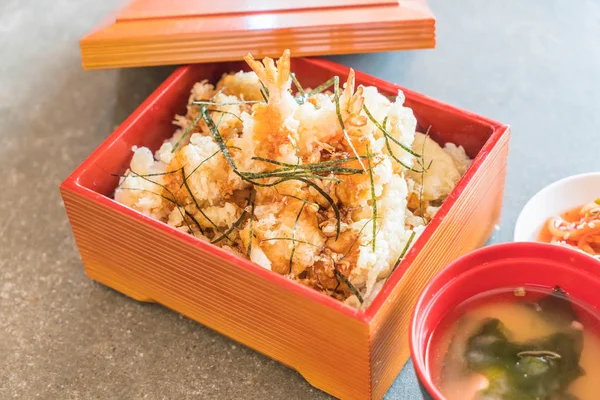 karides tempura kutusunu küme 