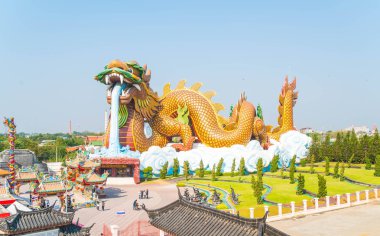 ejderha Müzesi: Suphanburi'nde güzel mimari