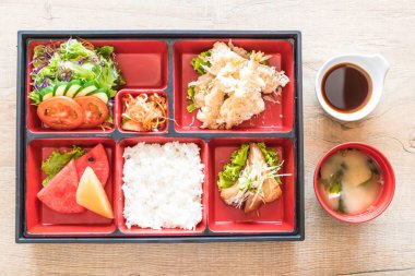 tempura karides bento koymak 