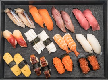 karışık sushi nigiri - Japon gıda tarzı