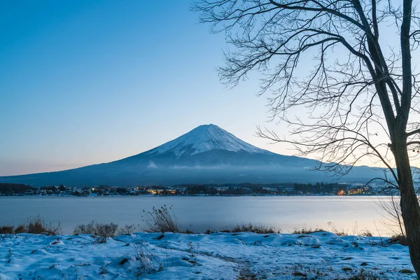 Montagna Fuji San al lago Kawaguchiko . — Foto Stock