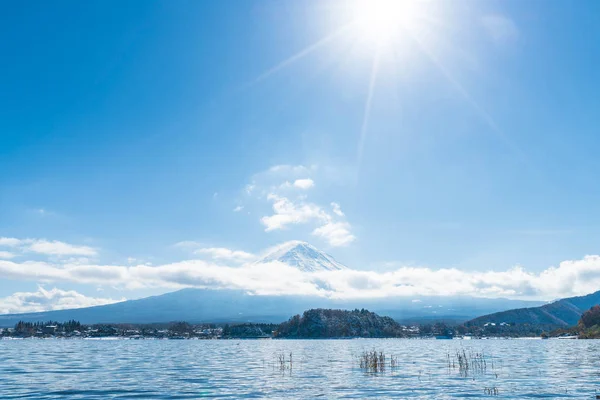 Góry San Fuji Kawaguchiko nad jeziorem. — Zdjęcie stockowe