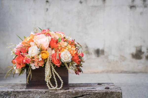 buket çiçek vazosu