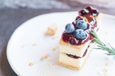 yaban mersini peynirli kek