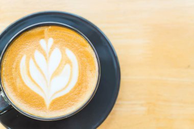 Sıcak latte kahve fincanı