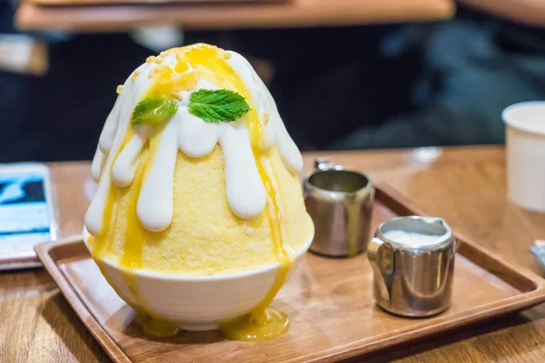 buz tıraş (mango bingsu mango soslu) 