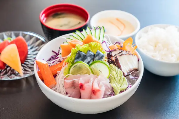 Karışık sashimi seti