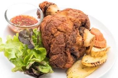 Gevrek domuz knuckle veya Alman domuz Hocks