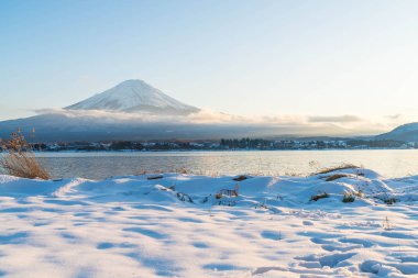 Dağ Fuji San Kawaguchiko Gölü.