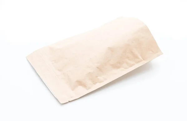 Χάρτινη σακούλα σε λευκό — Φωτογραφία Αρχείου