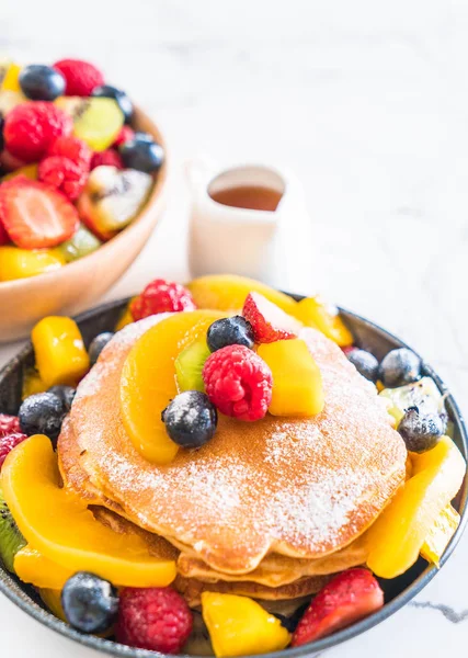 mix meyve ile gözleme