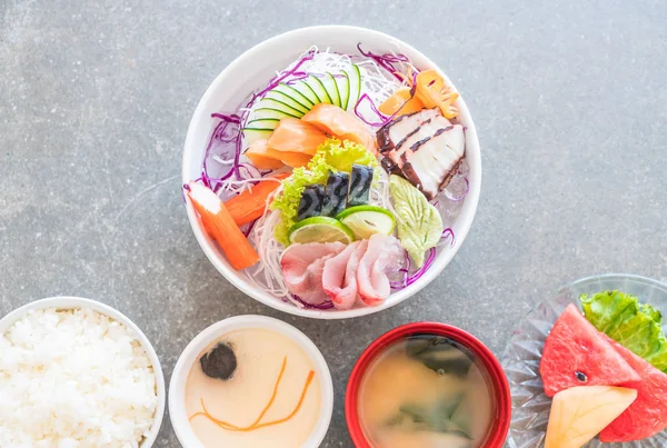 Karışık sashimi seti