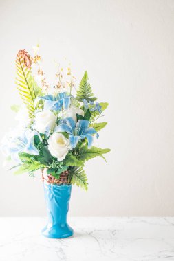 Güzel bir buket çiçek