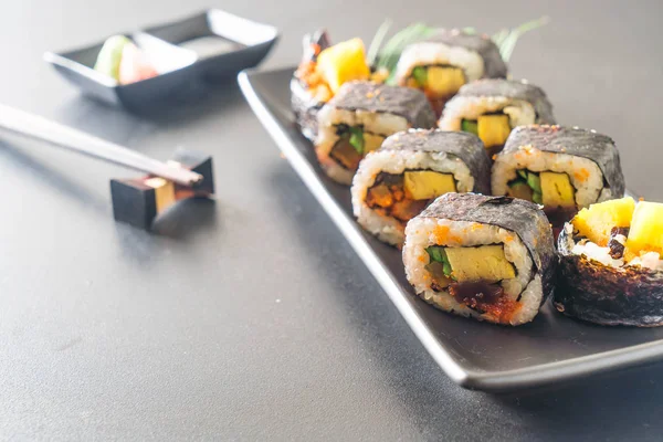 suşi roll - Japon gıda tarzı