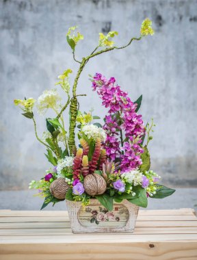 buket çiçek vazosu