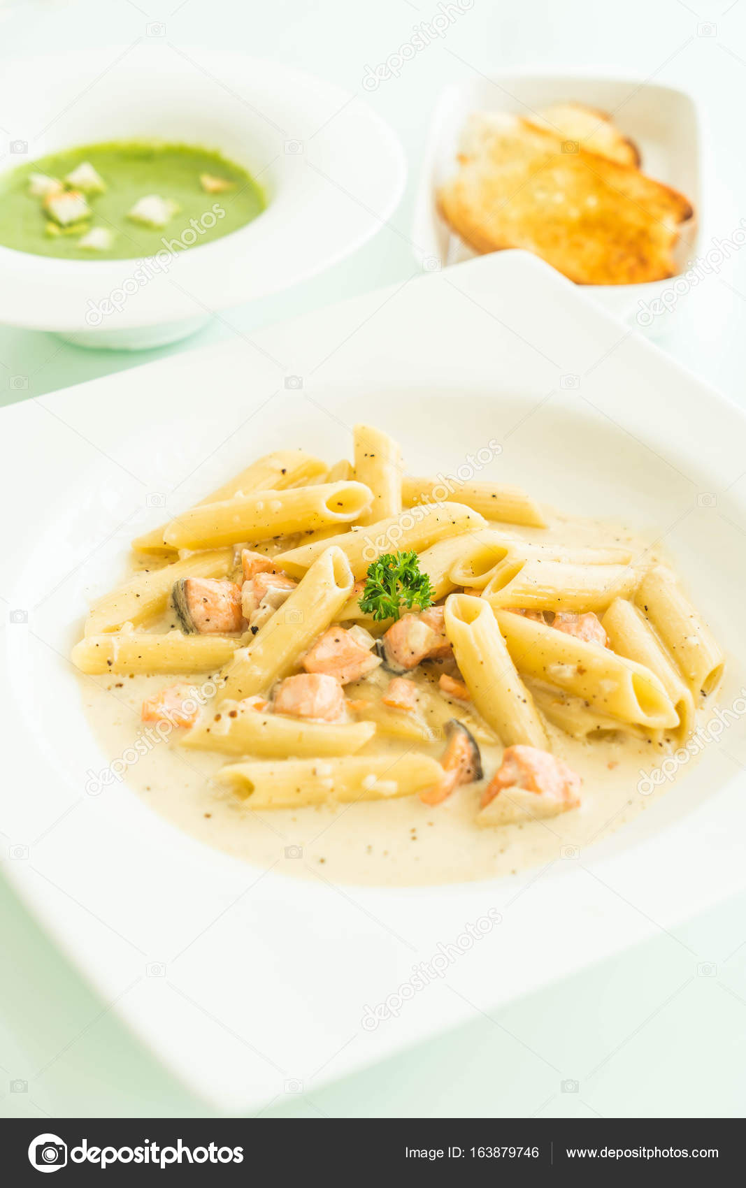 Penne Salmone – Somonlu Makarna Penne Salmone – Somonlu Makarna