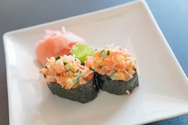 karışık sushi nigiri