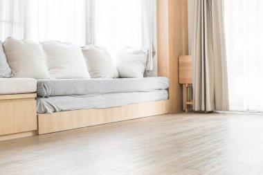 kanepe iç dekorasyon güzel yastık 