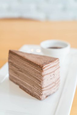 çikolatalı krep pasta