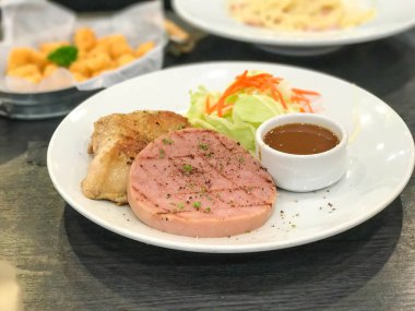 jambon ve tavuk biftek 