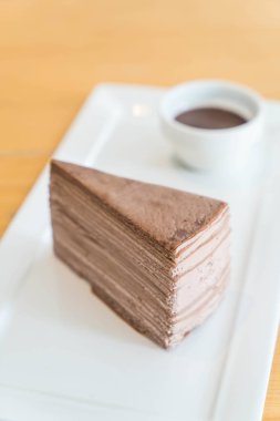 çikolatalı krep pasta