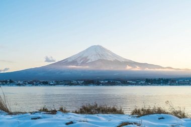 Dağ Fuji San Kawaguchiko Gölü.