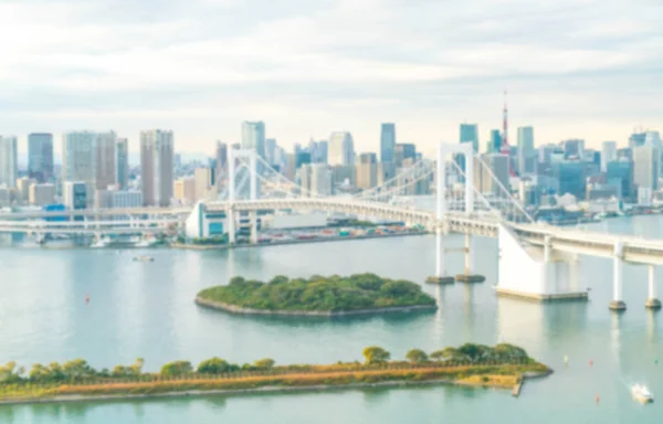 De skyline van Tokyo met Tokyo tower en rainbow bridge. — Stockfoto