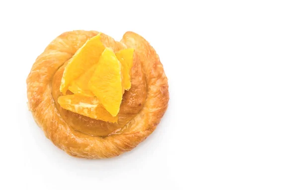 Апельсиновий пиріг на білому — стокове фото