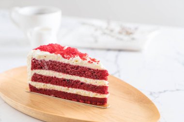 Kırmızı kadife kek.