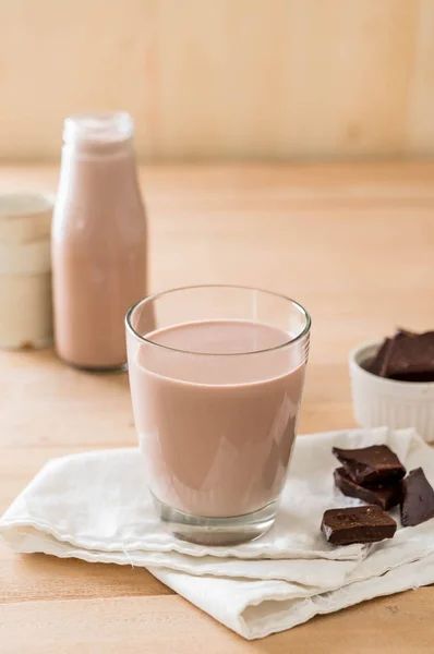 Ποτήρι σοκολατούχο γάλα — Φωτογραφία Αρχείου