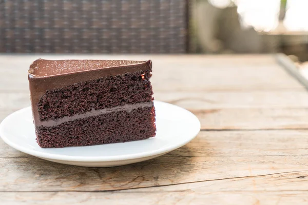 Pastel de chocolate en el plato — Foto de Stock