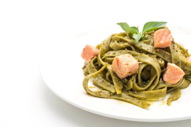 ıspanak fettuccine somon ile