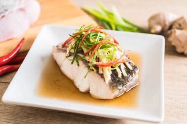 soya sosu Snapper balık buğulama