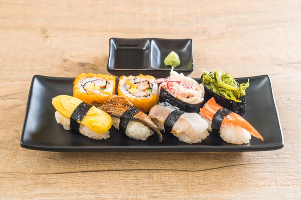Rulo suşi ve maki