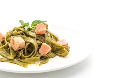 ıspanak fettuccine somon ile